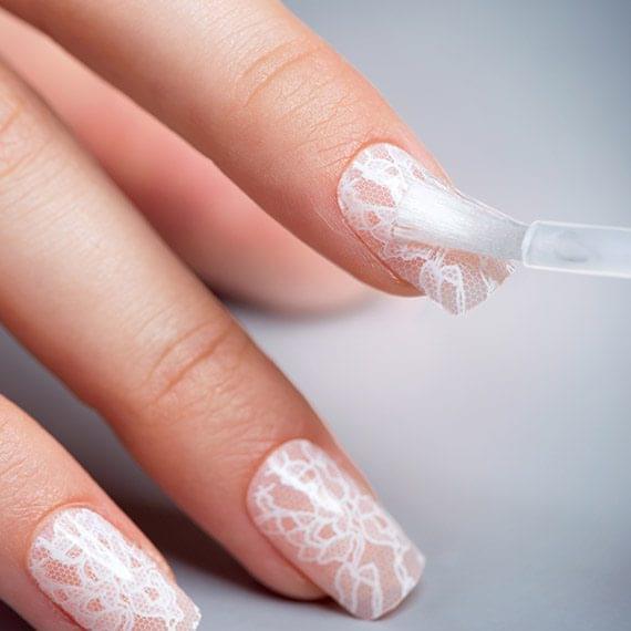 Glow Nail Bar